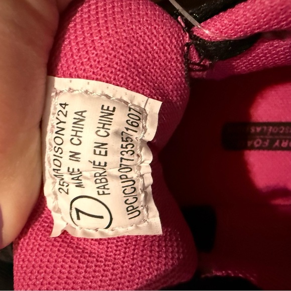 Women's Black and Pink Athletic Shoes Brand New unworn - Picture 4 of 5